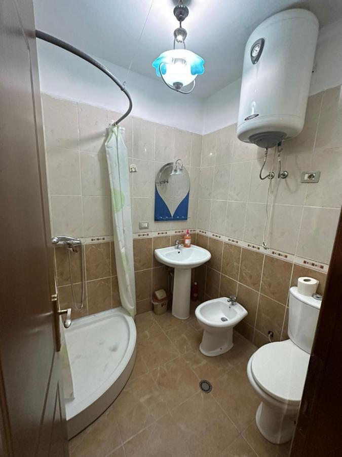 Cozy Apartment In The City Center Shkoder Bagian luar foto