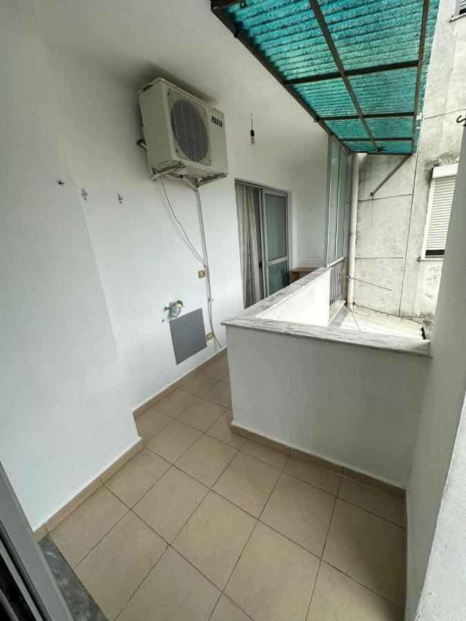 Cozy Apartment In The City Center Shkoder Bagian luar foto
