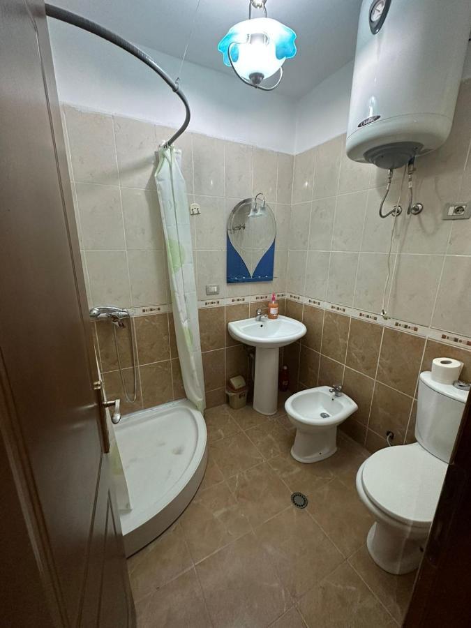 Cozy Apartment In The City Center Shkoder Bagian luar foto